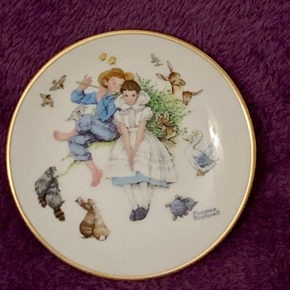 529 Sweet Song So Young - Norman Rockwell Four Seasons Miniature Plate